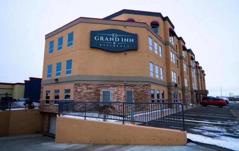 Grand Inn & Residence- Grande Prairie Exteriér fotografie