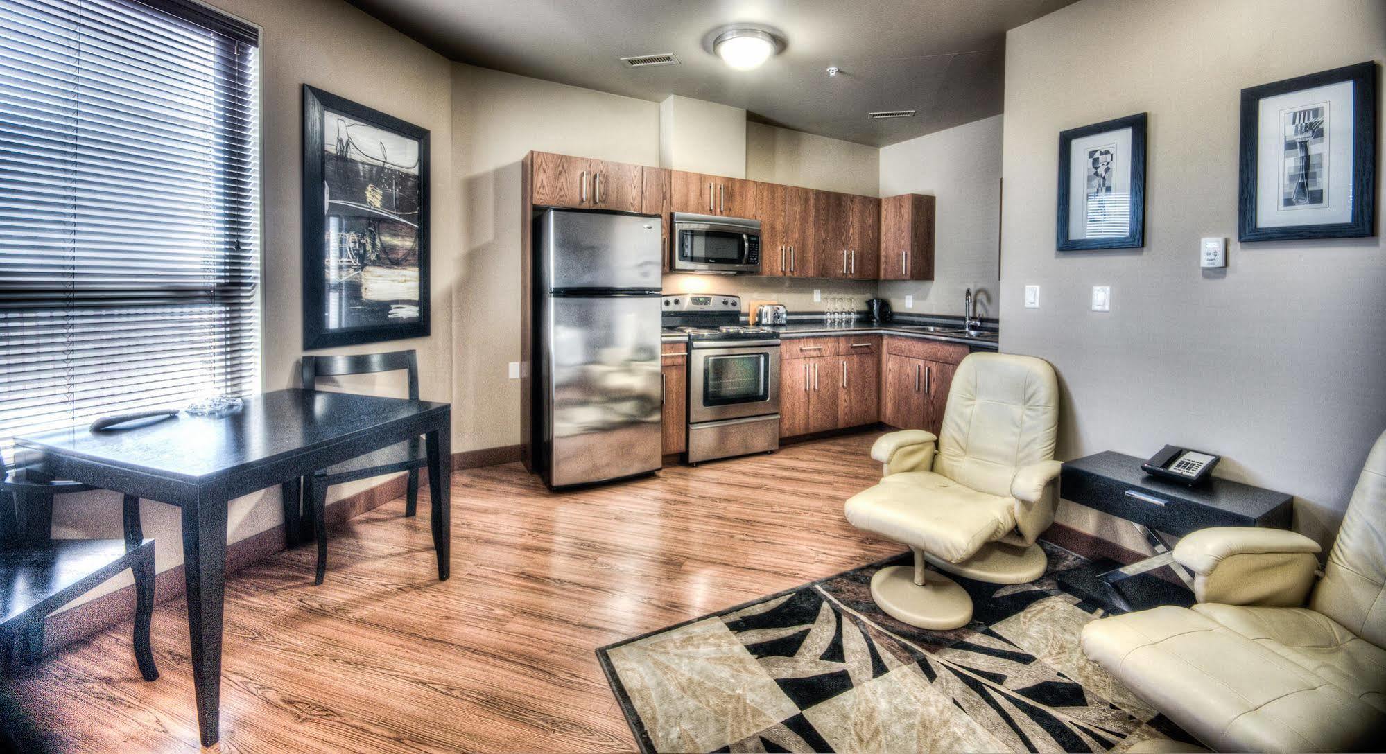 Grand Inn & Residence- Grande Prairie Exteriér fotografie